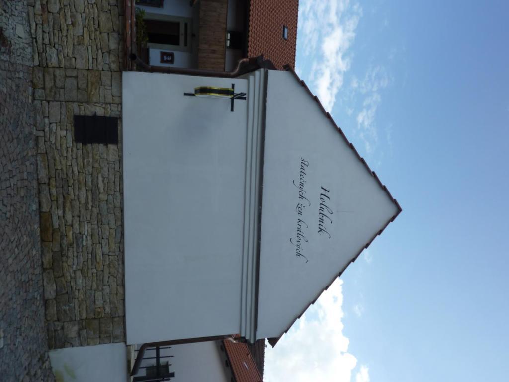 Holubník statečných žen králových Hotel Luže Exterior foto